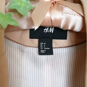H&M tan lightweight blazer